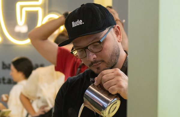Um barista competidor (e multicampeão)